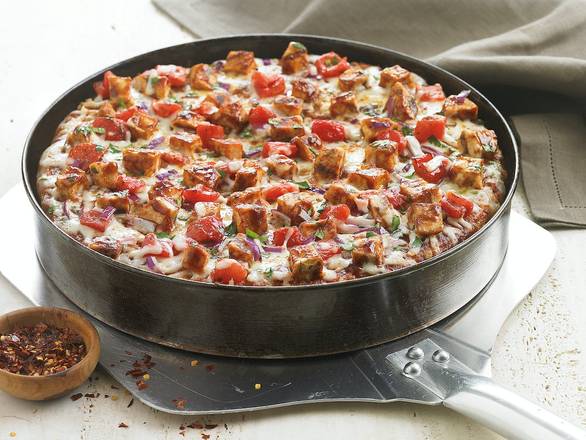 Order Barbeque Chicken Pizza - Large food online from Bj Restaurant & Brewhouse store, San Diego on bringmethat.com