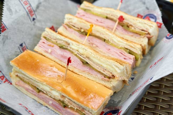 Order Cubano Especial food online from Latin Cafe 2000 store, Miami on bringmethat.com