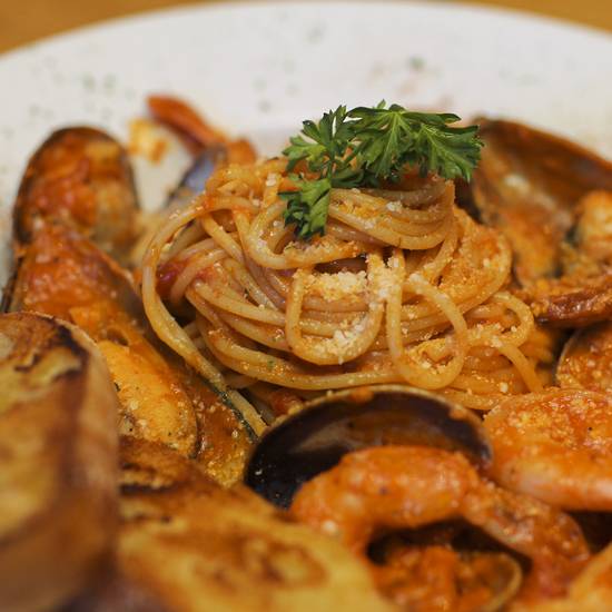 Order Jambalaya Pasta food online from Kitchen Sooda store, Los Angeles on bringmethat.com