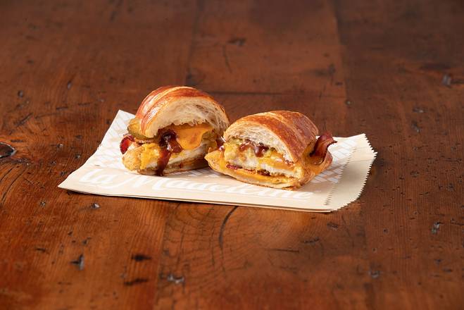Order French Fried Chicken Sandwich food online from La Madeleine store, Cleburne on bringmethat.com