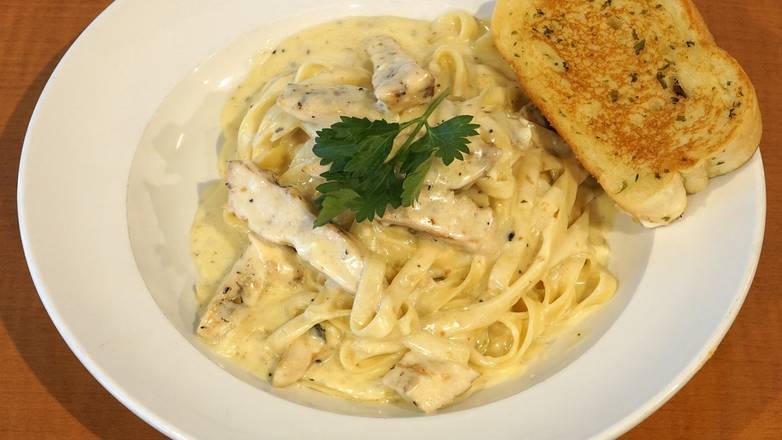 Order Chicken Fettuccine Alfredo food online from La Tavolata store, Minneapolis on bringmethat.com