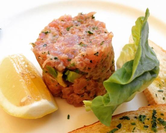 Order Tuna Tartare con Avocado food online from Sor Tino store, Los Angeles on bringmethat.com