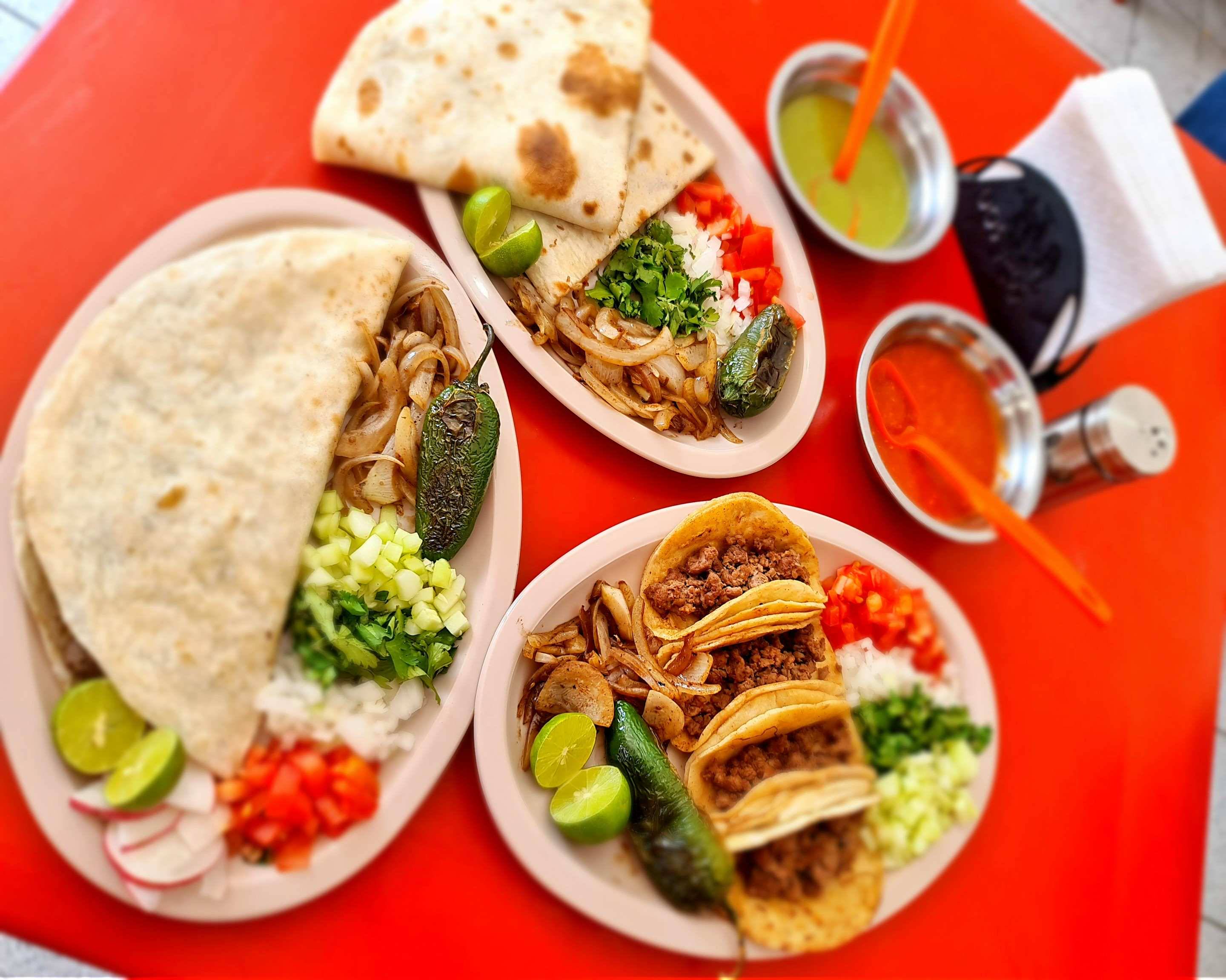 "Tacos y Montados " Dos Bros Estilo Jalisco Menú a Domicilio【Menú y