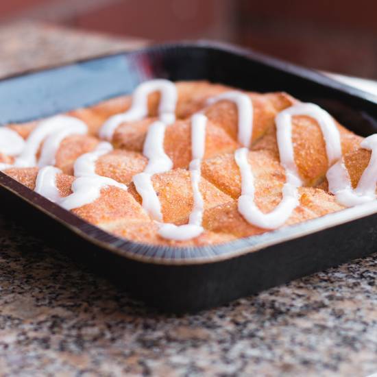 Order Cinnasquares food online from Marcos Pizza store, Aurora on bringmethat.com