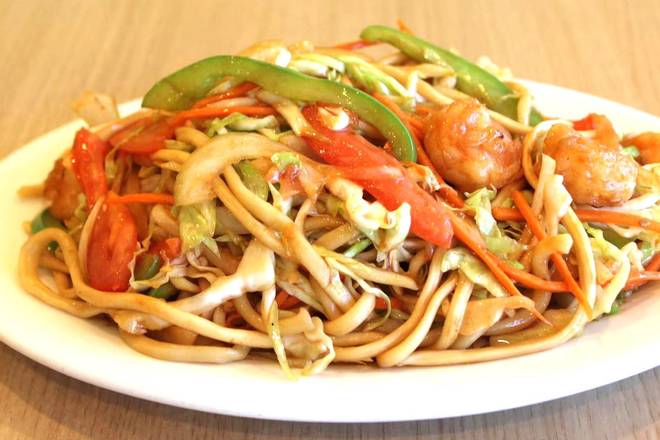 Order Fried Noodle and Shrimp( 大虾炒拉面） food online from Green China Grill store, San Diego on bringmethat.com