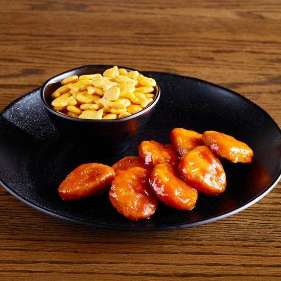 Order Kid's 8 Piece Meatless UnNuggets food online from Wild Wing Cafe store, Wilmington on bringmethat.com