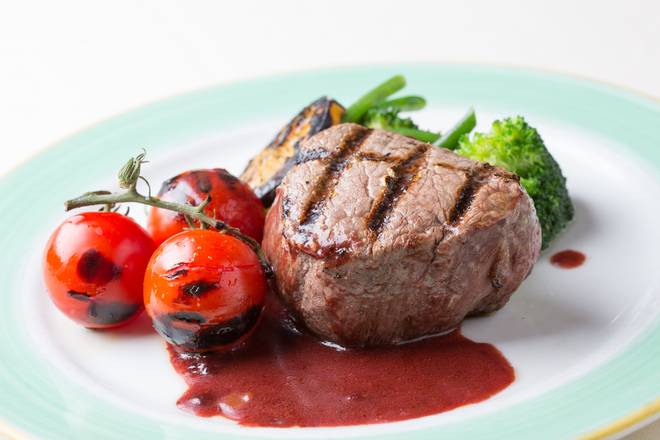 Order Filet Mignon (10 oz) food online from Caffe Abbracci store, Miami on bringmethat.com