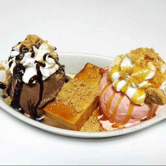 Order Copa Lolita Ice Cream food online from La Cubanita Pizzeria Corp store, Hialeah Gardens on bringmethat.com