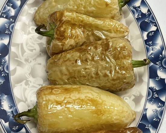 Order Fried Chile food online from Lee's BBQ + Boba store, Cudahy on bringmethat.com