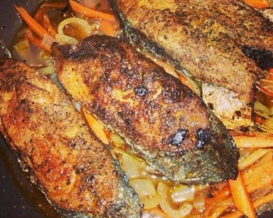 Order King Fish Entree food online from Jam Doung Style store, Washington on bringmethat.com