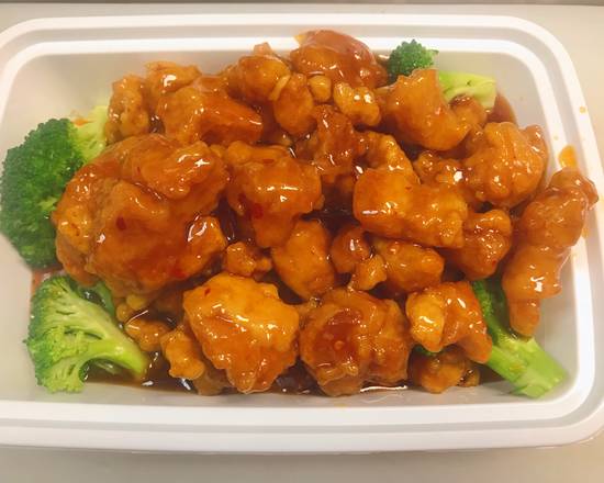 Order H12. General Tso's Chicken左宗鸡 food online from Yummy Yummy Chinese Restaurant store, New Orleans on bringmethat.com