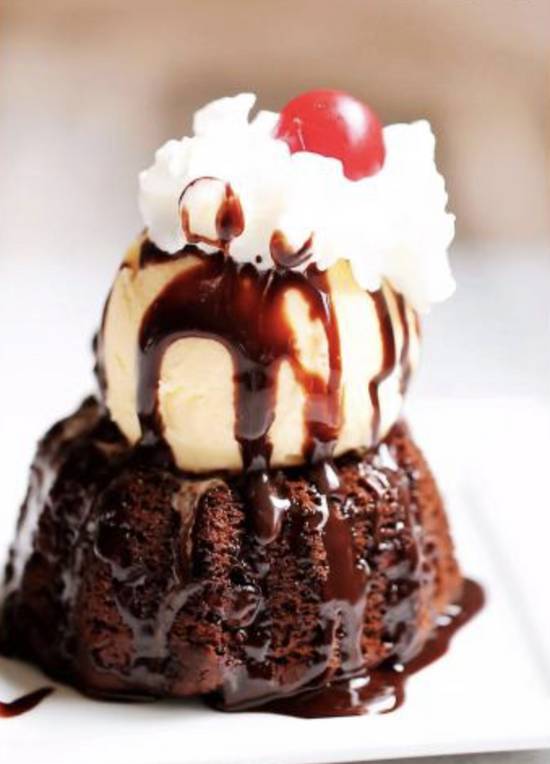 Order Sweet Street Chocolate Cake w/ Ice Cream food online from Cajun Crab Hut store, Saint Augustine on bringmethat.com