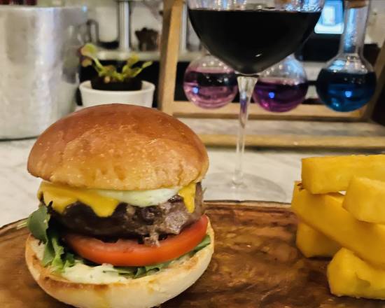 Order H&H Burger food online from H&H Brazilian Steakhouse store, Los Angeles on bringmethat.com