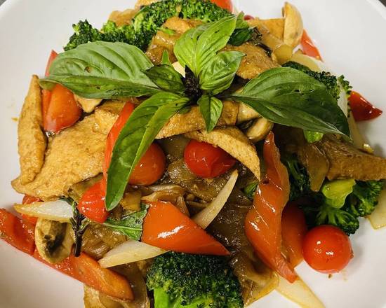 Order Drunken Noodle food online from Love Organic Cafe store, West Hollywood on bringmethat.com