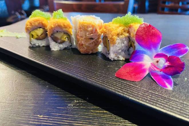 Order Foxy Lady Roll food online from Mika Sushi II store, Westminster on bringmethat.com