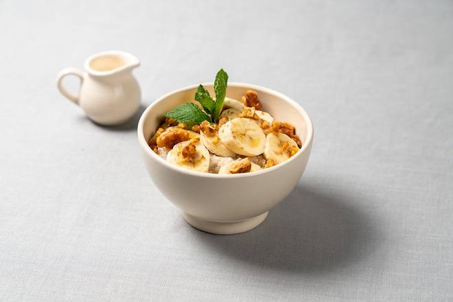Order Organic Steel-Cut Oatmeal with Honey Walnuts and Banana food online from Le Pain Quotidien                                                                                    store, Washington on bringmethat.com
