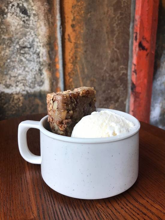 Order "Southern" Pecan Bar food online from The Waterman store, Charlotte on bringmethat.com
