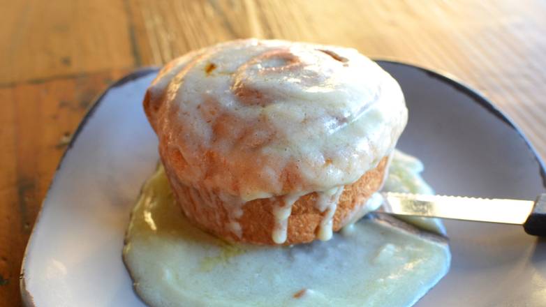 Order Cinnamon Roll food online from Egg Harbor Cafe store, Libertyville on bringmethat.com