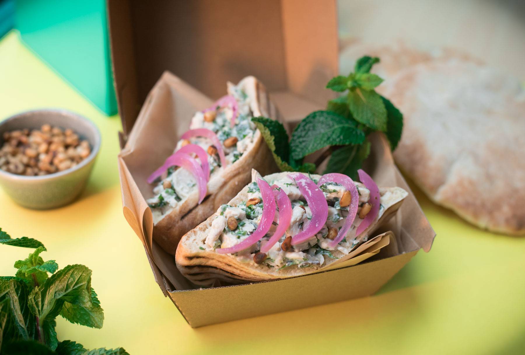 Pita 🇱🇧Byblos🍗 , émincé de poulet(K) zaatar