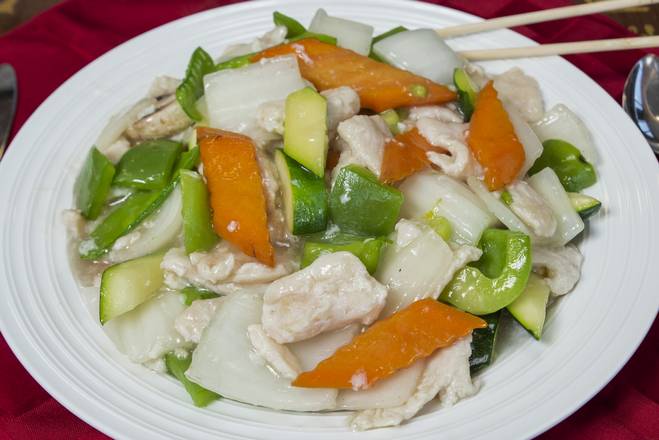 Order Moo Goo Gai Pan food online from Golden Wok store, Rochester on bringmethat.com