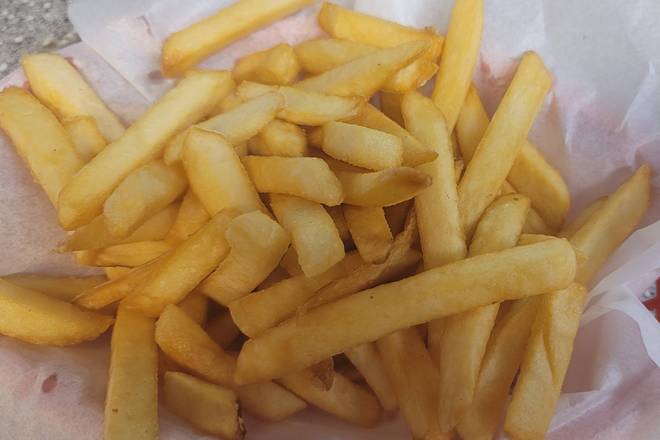 Order Basket of Fries food online from Fleetwood diner store, Ann Arbor on bringmethat.com