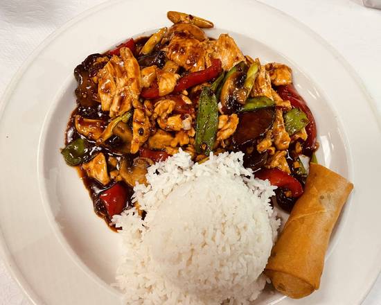 Order (L/C) Garlic Chicken (Spicy) food online from Qin Dynasty store, Houston on bringmethat.com