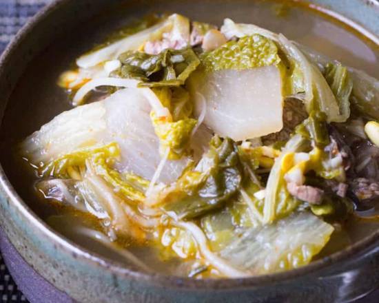 Order Spicy Beef with Cabbage Soup food online from Gangnam Korean Restaurant store, Jacksonville on bringmethat.com