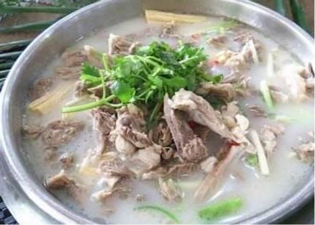 Order 8.2 Lab Soup 大份全羊羊肉汤 food online from Shandong Bao House store, Seattle on bringmethat.com