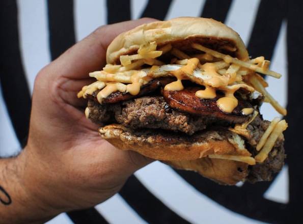Order Moko Burger food online from Lokal Moko store, Fort Lauderdale on bringmethat.com
