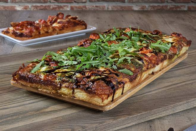 Order FARMER'S DAUGHTER food online from Old Chicago store, Lakewood on bringmethat.com