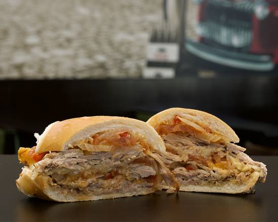 Order Antigão (Pernil) - Pulled Pork food online from Hocca Bar store, Orlando on bringmethat.com