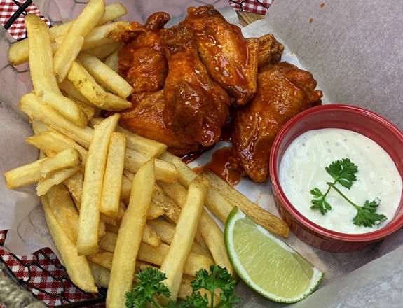 Order 6 Piece Wings Combo food online from Crispy Chicken & Rice store, Garland on bringmethat.com