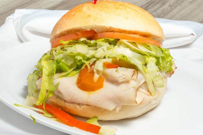 Order Turkey Breast Sandwich food online from Bagels Plus & Deli store, Secaucus on bringmethat.com