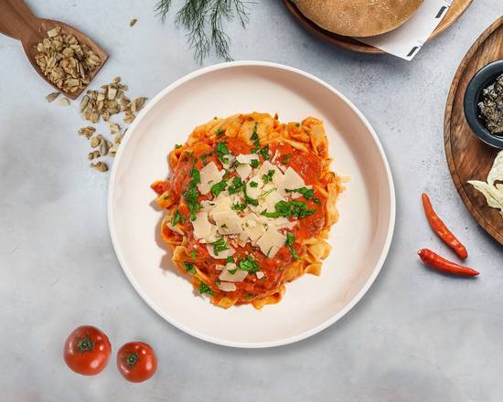 Order Vodka Pasta (Fettuccine) food online from Palazzo Pasta House store, Hartford on bringmethat.com