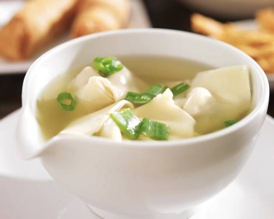 Order Wonton Soup food online from Red Apple Chinese Restaurant store, Harahan on bringmethat.com