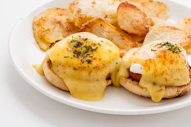 Order Classic Eggs Benedict food online from The Broken Yolk Cafe  store, San Diego on bringmethat.com