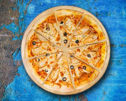 Order 14" BBQ Chicken Pizza food online from Route 67 Pizza store, Tampa on bringmethat.com