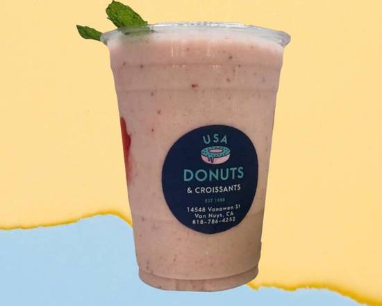 Order Strawberry Split (16 oz) food online from USA Donuts store, Los Angeles on bringmethat.com