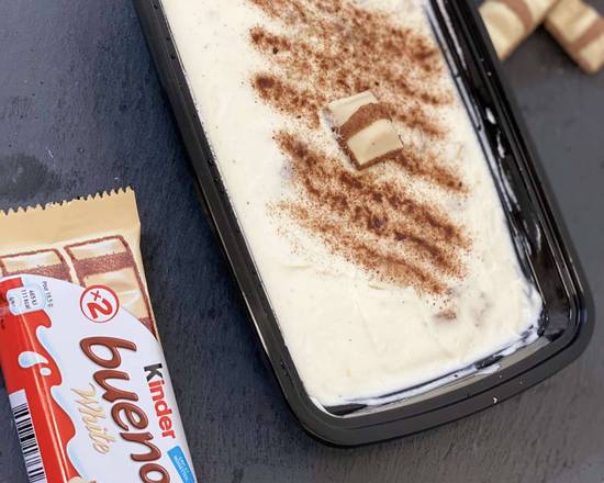 Tiramisu Kinder Bueno white