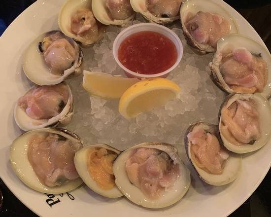 Order Littleneck Clams Dozen 12pcs food online from Parc Oasis store, New York on bringmethat.com
