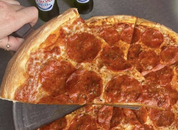 Order Pepperoni Slice food online from Biggie's Pizza store, Jacksonville Beach on bringmethat.com