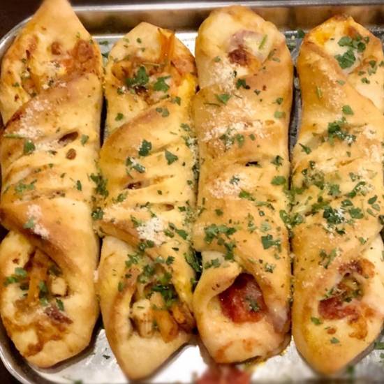 Order Grilled Chicken & Broccoli Roll food online from Nypd store, Ann Arbor on bringmethat.com
