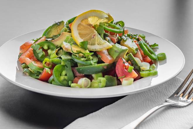 Order Avocado Salad food online from Pizza Bayern store, Los Angeles on bringmethat.com