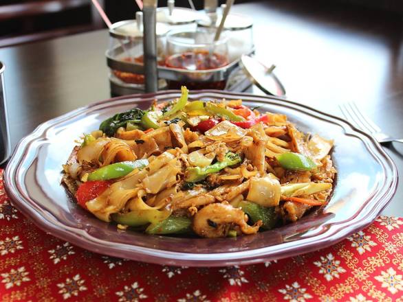 Order Pad Kee-Mow (Drunken Noodles) food online from Basil Cafe Thai Cuisine store, ST PAUL on bringmethat.com