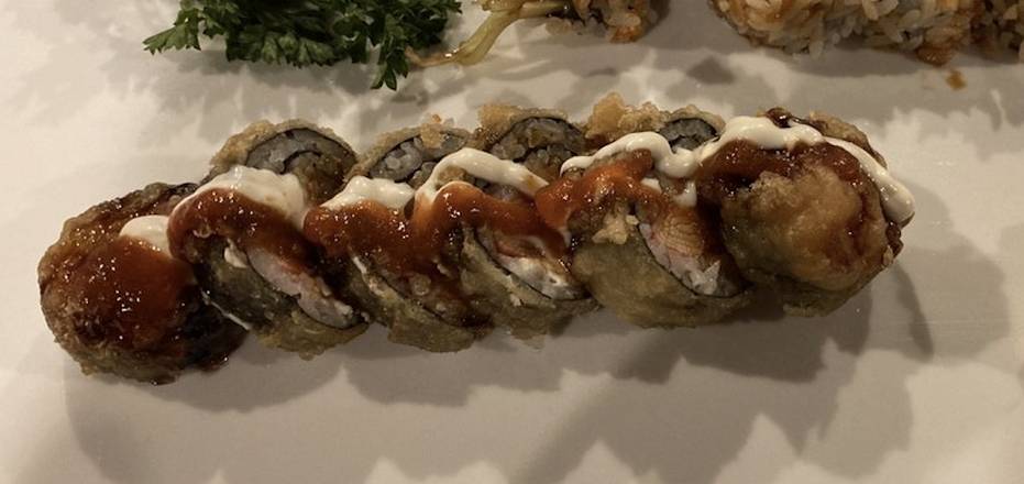 Order Dynamite Roll (6 pcs) food online from Sushi Bear Sushi & Grill store, Jacksonville on bringmethat.com