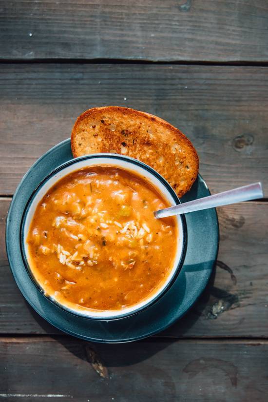 Order Crawfish Etouffee Soup food online from Walk-On Sports Bistreaux store, Tallahassee on bringmethat.com