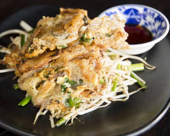 Order Hoi Todd (Crispy Mussel Pancake) food online from Chao krung store, Los Angeles on bringmethat.com