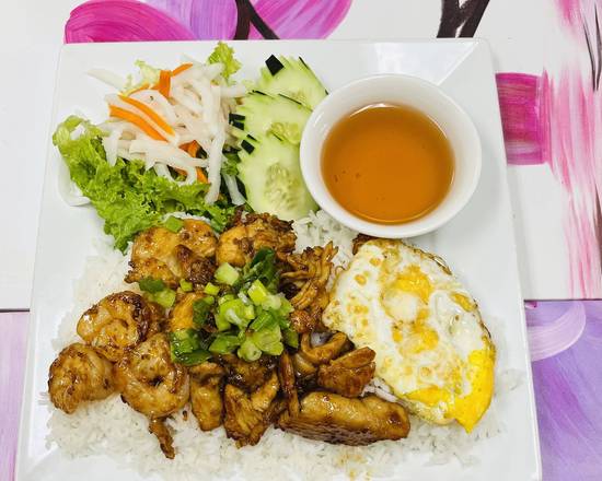 Order C5. Grilled Chicken, Shrimp And Eggs food online from Pho Binh Minh store, Maple Valley on bringmethat.com