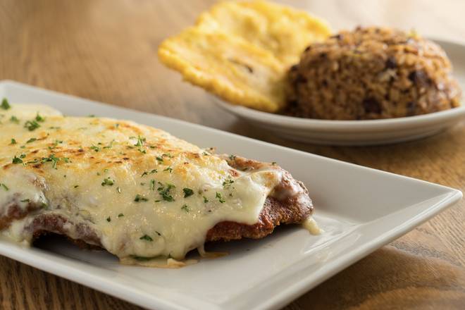 Order Bistec de Res a la Milanesa food online from Latin Cafe 2000 store, Miami on bringmethat.com