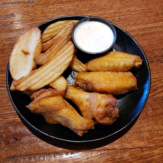 Order Kid's 4 Piece Wings food online from Wild Wing Cafe store, Greenville on bringmethat.com